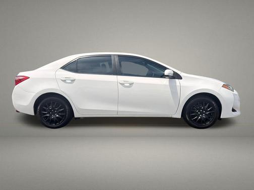 Super White 2019 Toyota Corolla LE