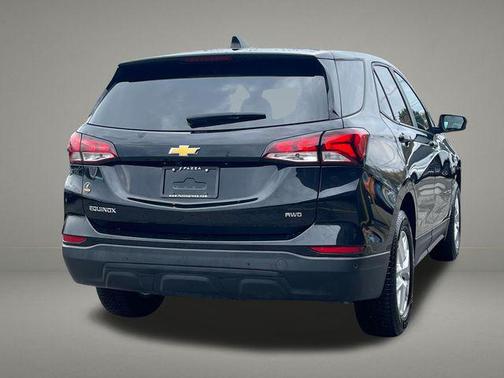 Mosaic Black Metallic 2023 Chevrolet Equinox LS