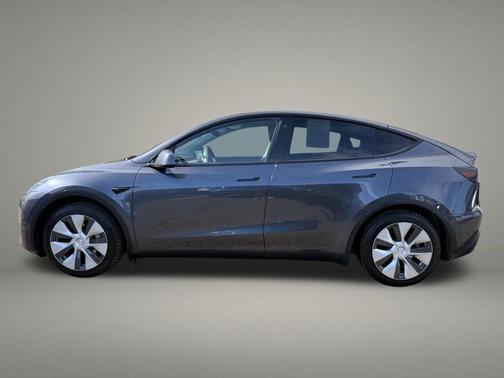 2021 Tesla Model Y Standard Range Rear-Wheel Drive