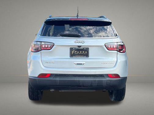 Silver Zynith Metallic Clearcoat 2025 Jeep Compass Limited