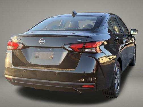 2023 Nissan Versa 1.6 SV