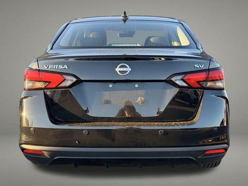 2023 Nissan Versa 1.6 SV