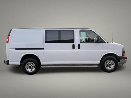 2019 GMC Savana 2500 Work Van