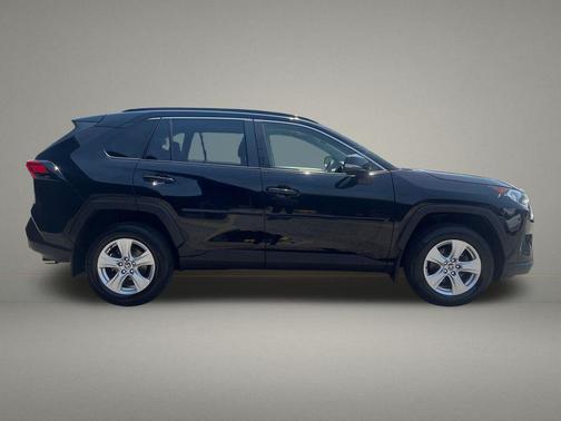 Midnight Black Metallic 2020 Toyota RAV4 XLE