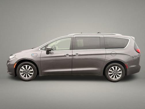 2021 Chrysler Pacifica Hybrid Touring L