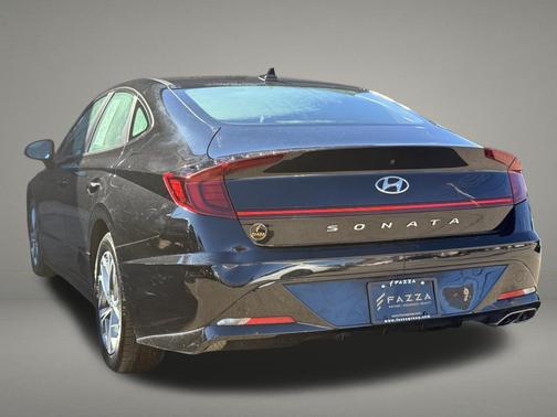 2022 Hyundai SONATA SEL