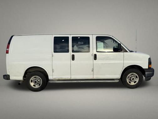 2017 GMC Savana 2500 Work Van