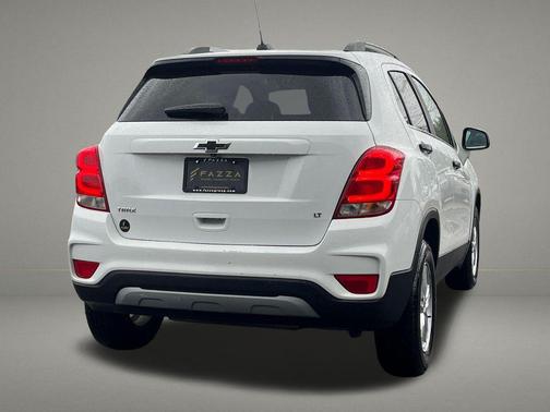 Summit White 2020 Chevrolet Trax LT