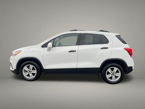 Summit White 2020 Chevrolet Trax LT