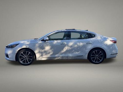 2019 Kia Cadenza Technology