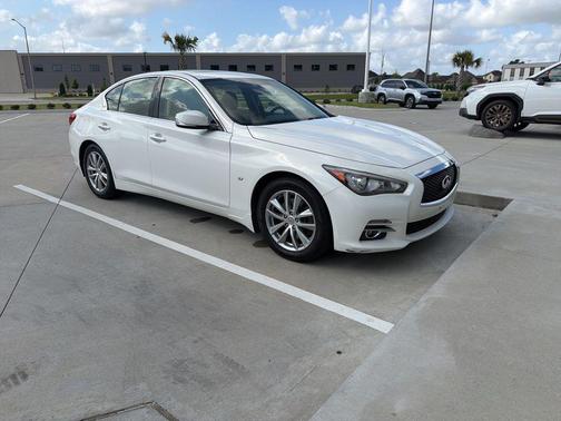 Moonlight White 2015 INFINITI Q50 Premium
