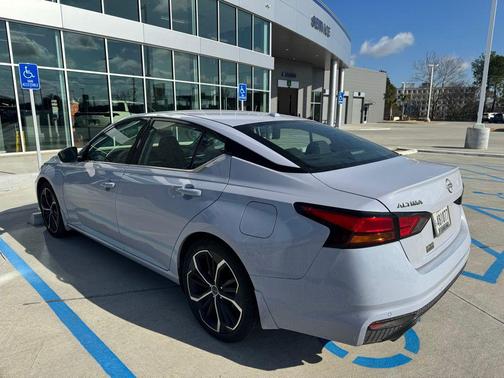 2024 Nissan Altima SR FWD