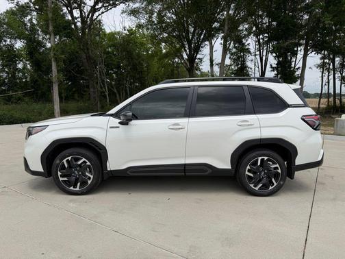 Crystal White Pearl 2026 Subaru Forester Hybrid Limited
