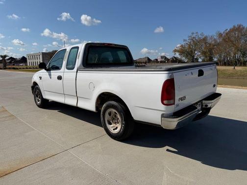 2000 Ford F-150 XL