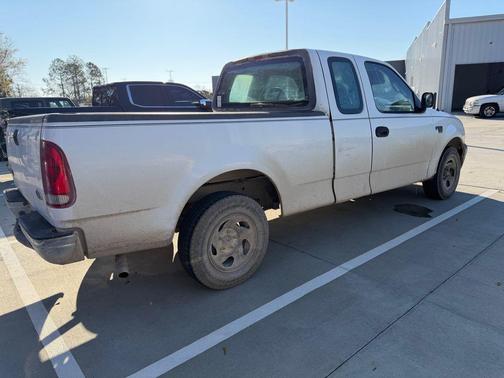 2000 Ford F-150 XL