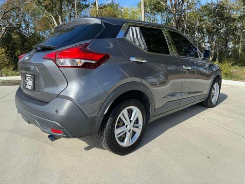 2020 Nissan Kicks S
