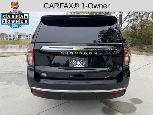 2022 Chevrolet Suburban LT