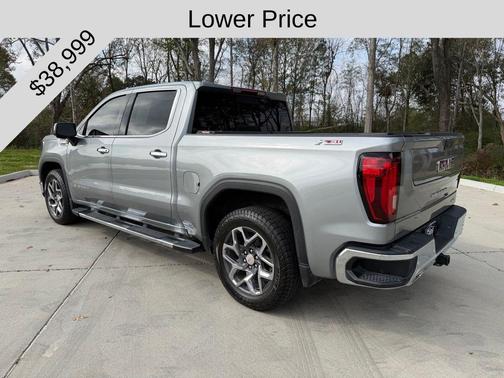 Sterling Metallic 2024 GMC Sierra 1500 SLT