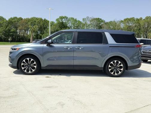 2022 Kia Carnival EX