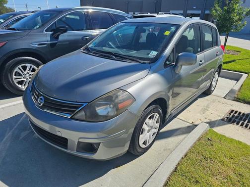 2012 Nissan Versa 1.8 S