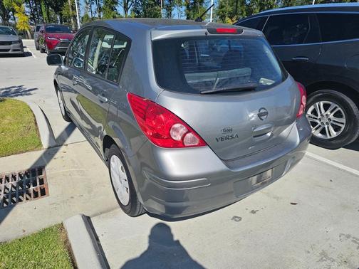 2012 Nissan Versa 1.8 S