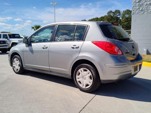 2012 Nissan Versa 1.8 S