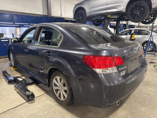 2010 Subaru Legacy Premium