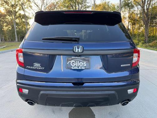 2021 Honda Passport 2WD Touring