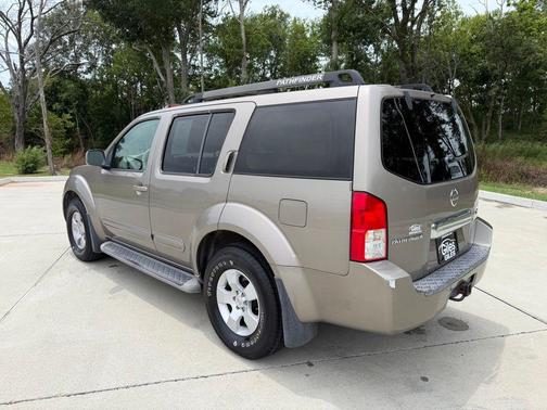 Desert Stone Clearcoat Metallic 2007 Nissan Pathfinder SE