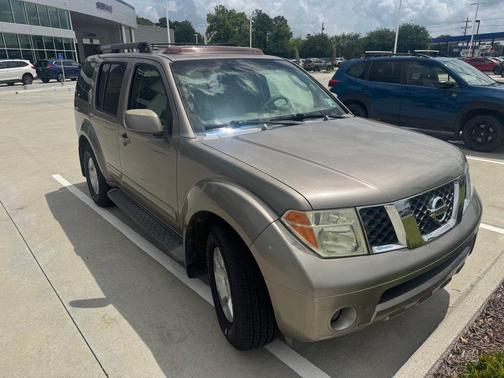 Desert Stone Clearcoat Metallic 2007 Nissan Pathfinder SE
