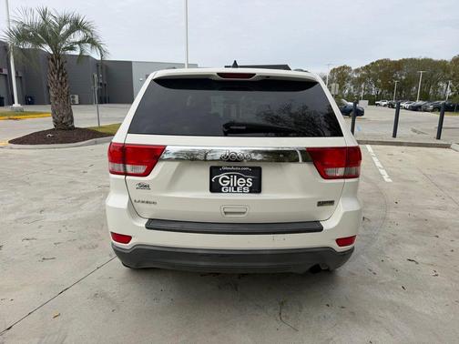 2011 Jeep Grand Cherokee Laredo