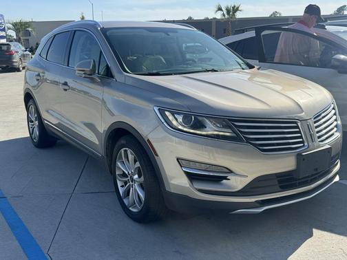 2015 Lincoln MKC Base