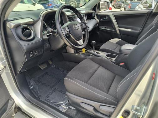 2016 Toyota RAV4 Hybrid XLE