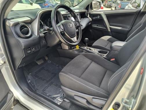 2016 Toyota RAV4 Hybrid XLE