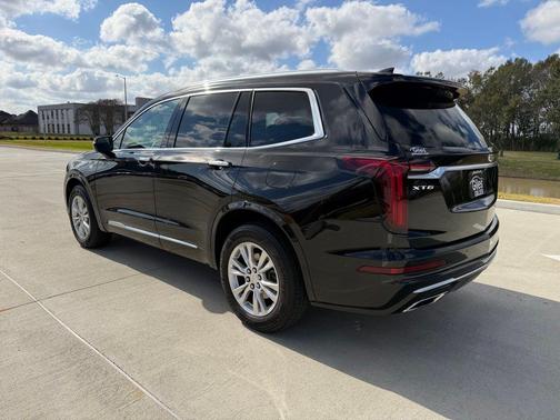 2021 Cadillac XT6 Luxury FWD