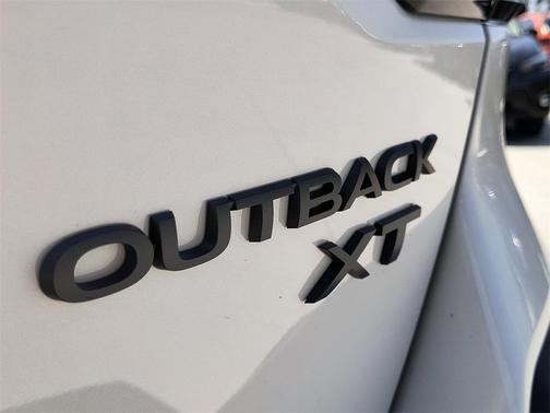 2025 Subaru Outback Onyx Edition XT