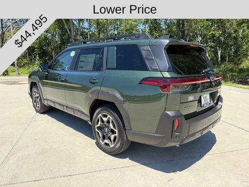 Deep Emerald Green Pearl 2026 Subaru Outback Touring