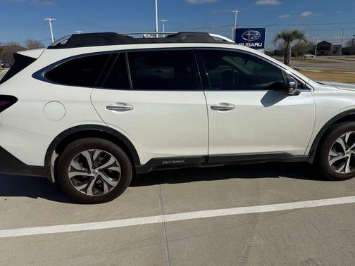 2021 Subaru Outback Touring