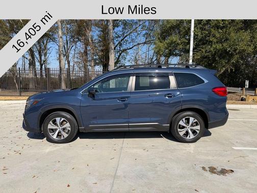 2023 Subaru Ascent Premium 8-Passenger