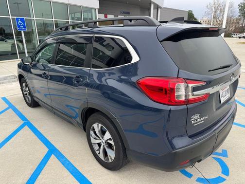 2023 Subaru Ascent Premium 8-Passenger