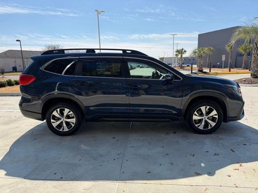 2023 Subaru Ascent Premium 8-Passenger
