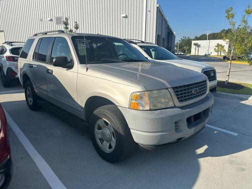 2002 Ford Explorer XLS