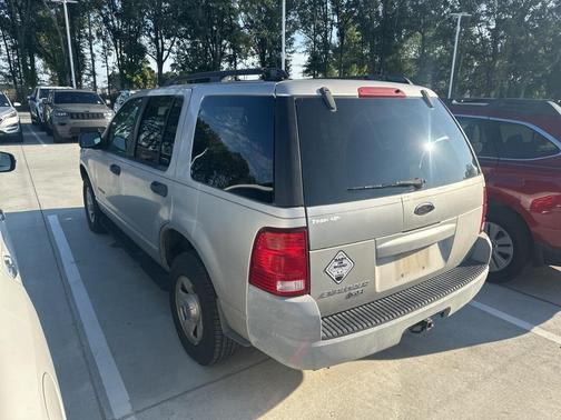 2002 Ford Explorer XLS