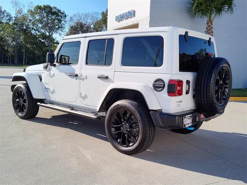 2024 Jeep Wrangler 4xe Sahara