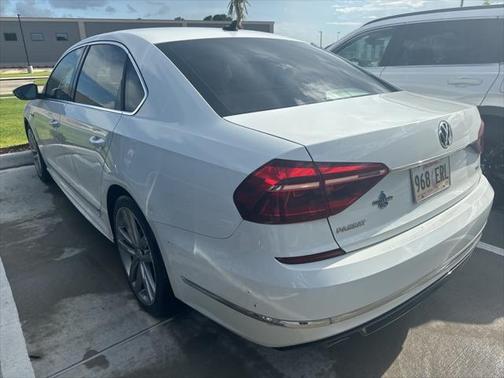 2017 Volkswagen Passat 1.8T R-Line w/Comfort