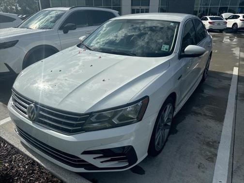 2017 Volkswagen Passat 1.8T R-Line w/Comfort