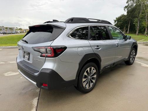 Ice Silver Metallic 2024 Subaru Outback Limited