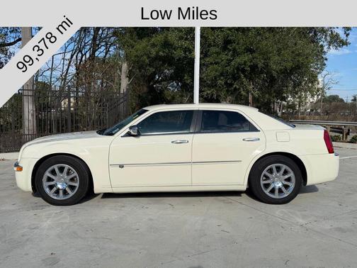 2010 Chrysler 300C Hemi