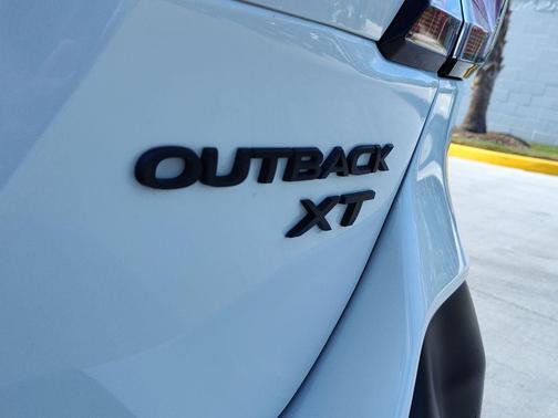 2022 Subaru Outback Onyx Edition XT