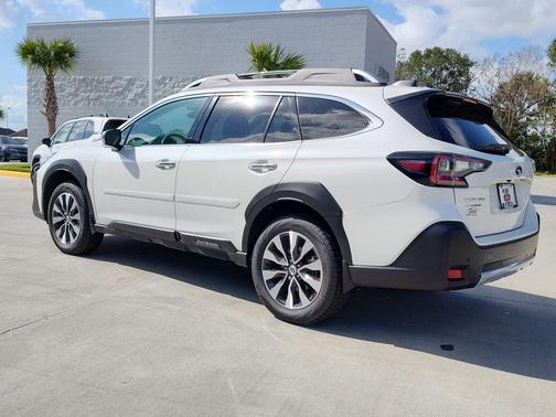 2025 Subaru Outback Touring XT